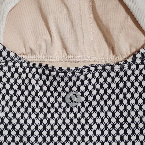 Lululemon Size 6 - Picture 3 of 4